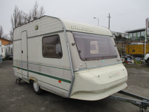 Chateau_lak�kocsi_k�ls�